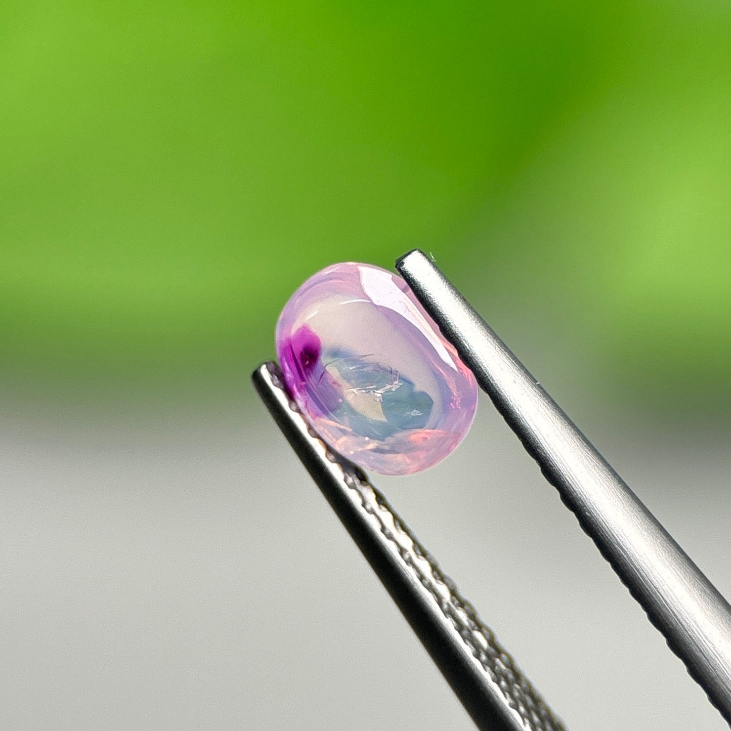 0.86 ct Natural Pink Cacbochon Sapphire Viet Nam. No treatment.