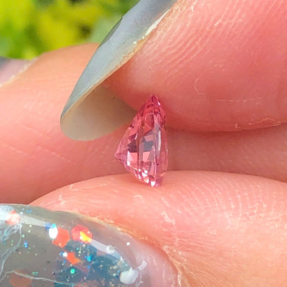 0,56ct Natural Pink Spinel Vietnam. Pear Shape. No Treatment Spinel Luc Yen.