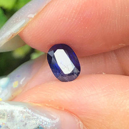 0,79ct Natural Blue Sapphire Vietnam. Cushion Shape. No Treatment Sapphire Luc Yen.