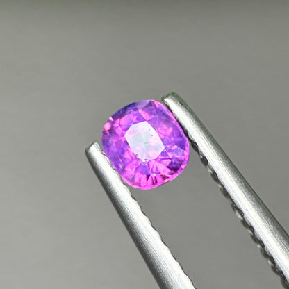 0,44ct Natural Purple Milky Sapphire Vietnam. Cushion Shape. No Treatment Milky Sapphire Luc Yen.