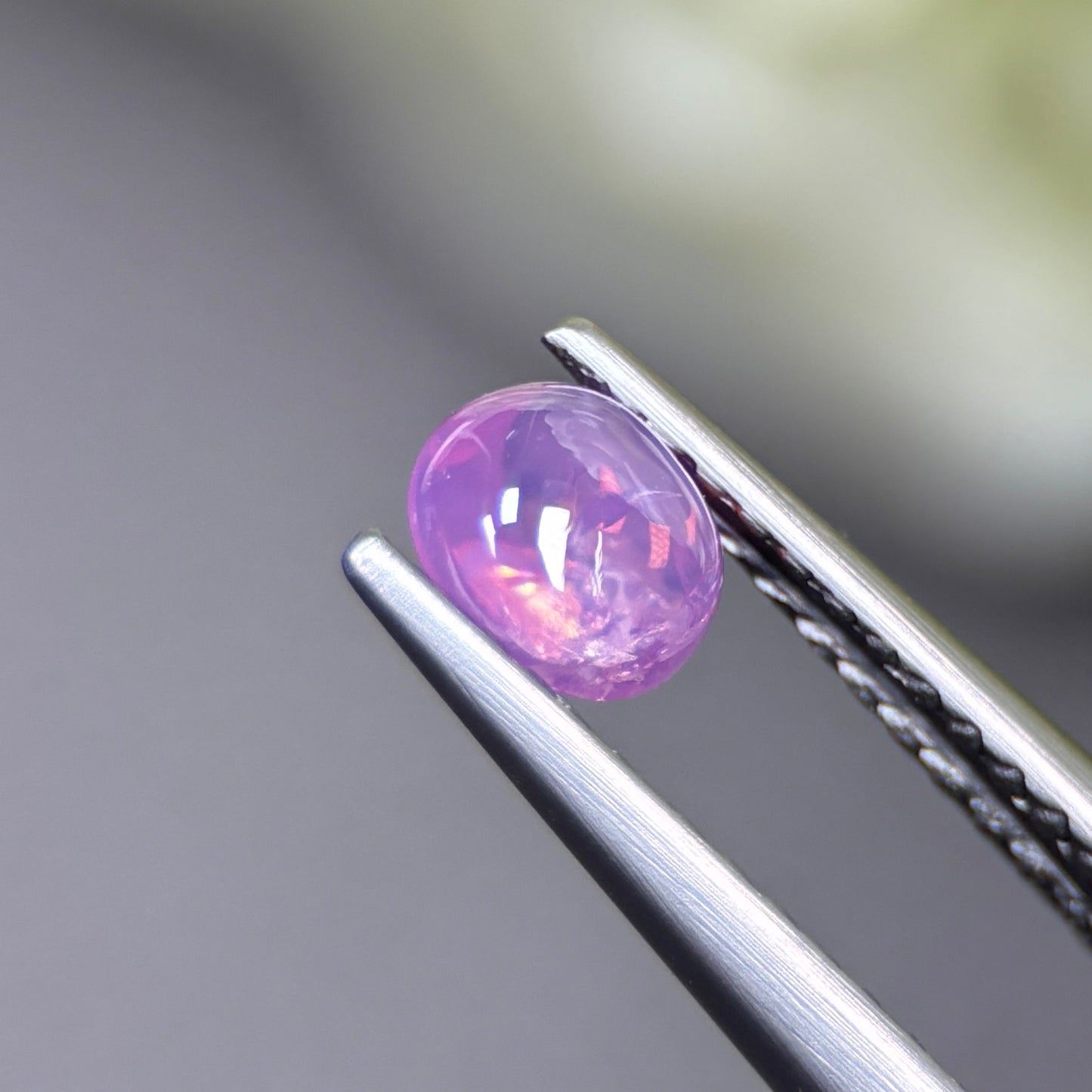 0.59ct Natural Purplish Pink Cacbochon Sapphire Viet Nam. No treatment.
