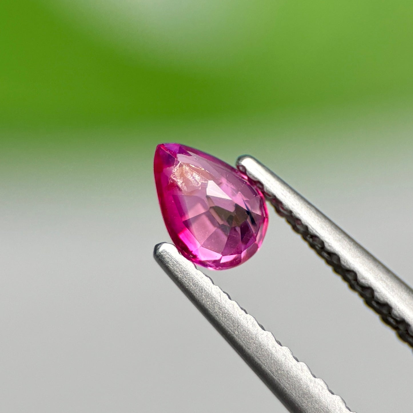 0.46 ct Natural Pink Sapphire Vietnam. Pear Shape.
