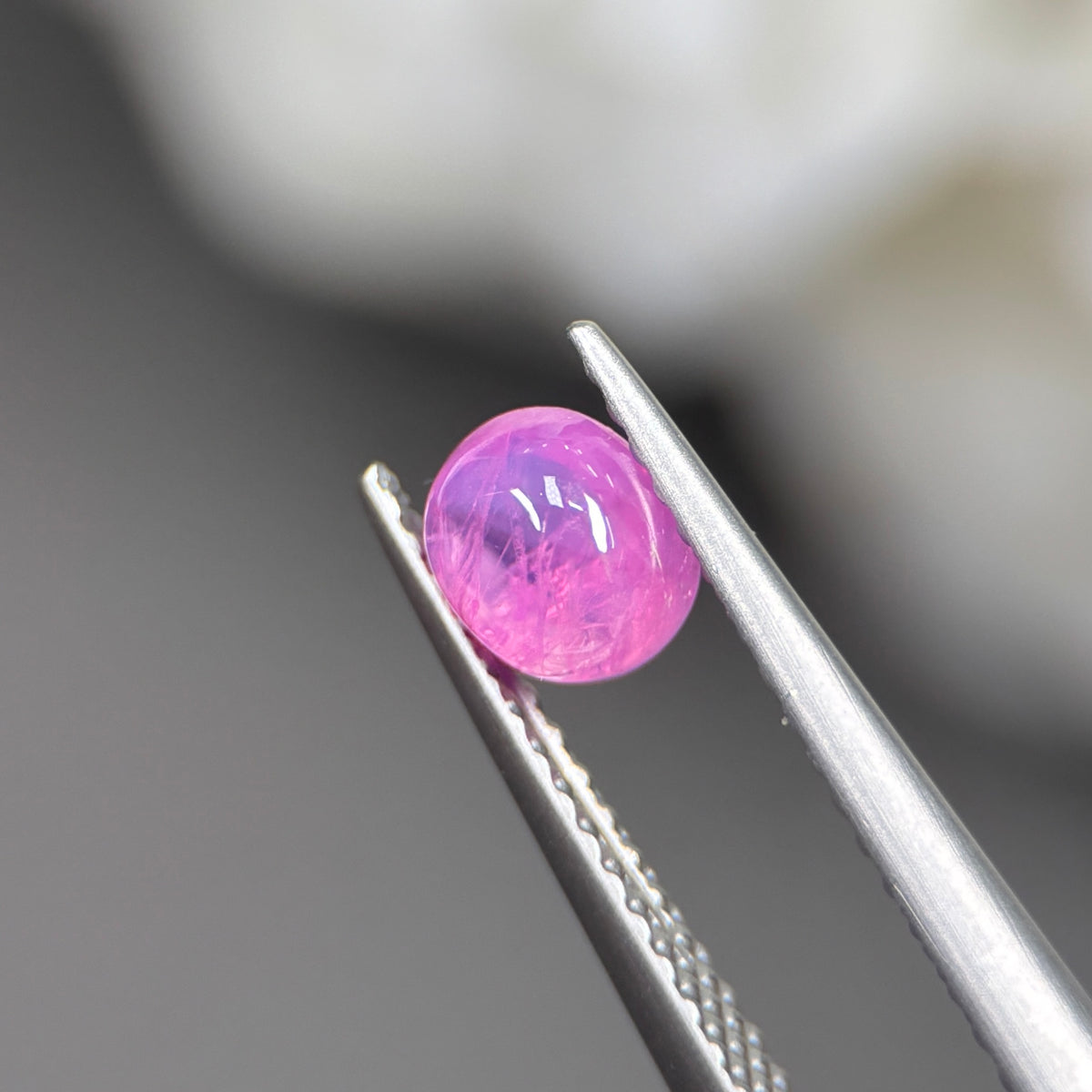 0,9ct Natural Pink Cacbochon Sapphire Viet Nam. No Treatment Sapphire Luc Yen.