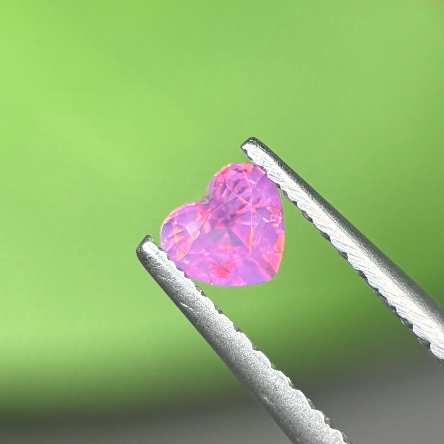 0,34 Natural Pink Milky Sapphire Vietnam. Heart Shape. No Treatment Milky Sapphire Luc Yen.