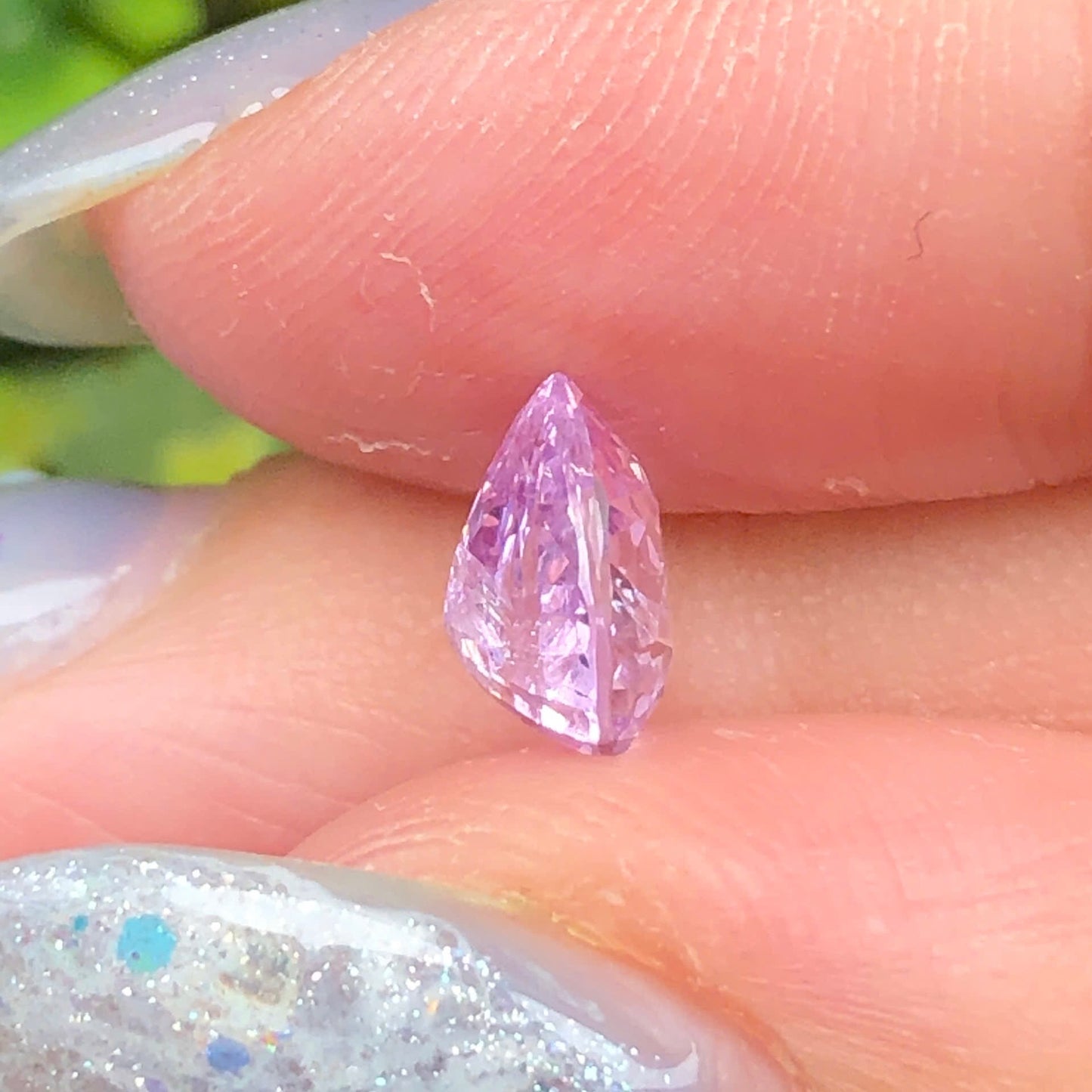 1,36ct Natural Lavender Spinel Viet Nam. Pear Shape. No Treatment Spinel Luc Yen.