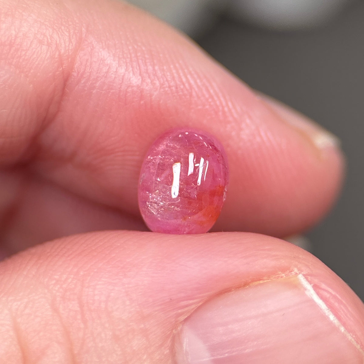 2,36ct Natural Pinkish Orange Cacbochon Sapphire Viet Nam. No Treatment Sapphire Luc Yen.