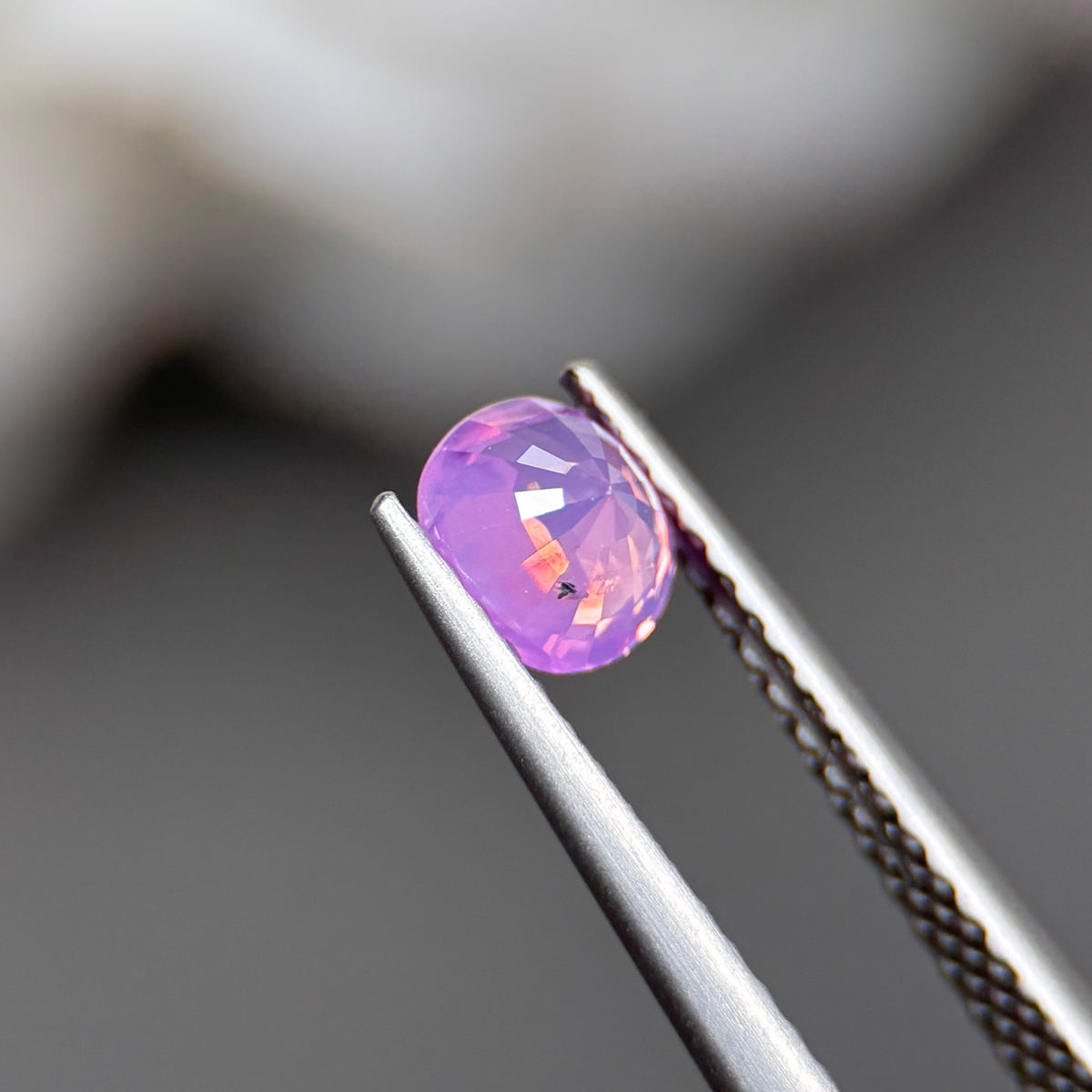 0,61ct Natural Pink Milky Sapphire Vietnam. Cushion Shape. No Treatment Milky Sapphire Luc Yen.