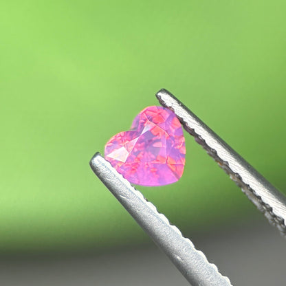 0,34 Natural Pink Milky Sapphire Vietnam. Heart Shape. No Treatment Milky Sapphire Luc Yen.