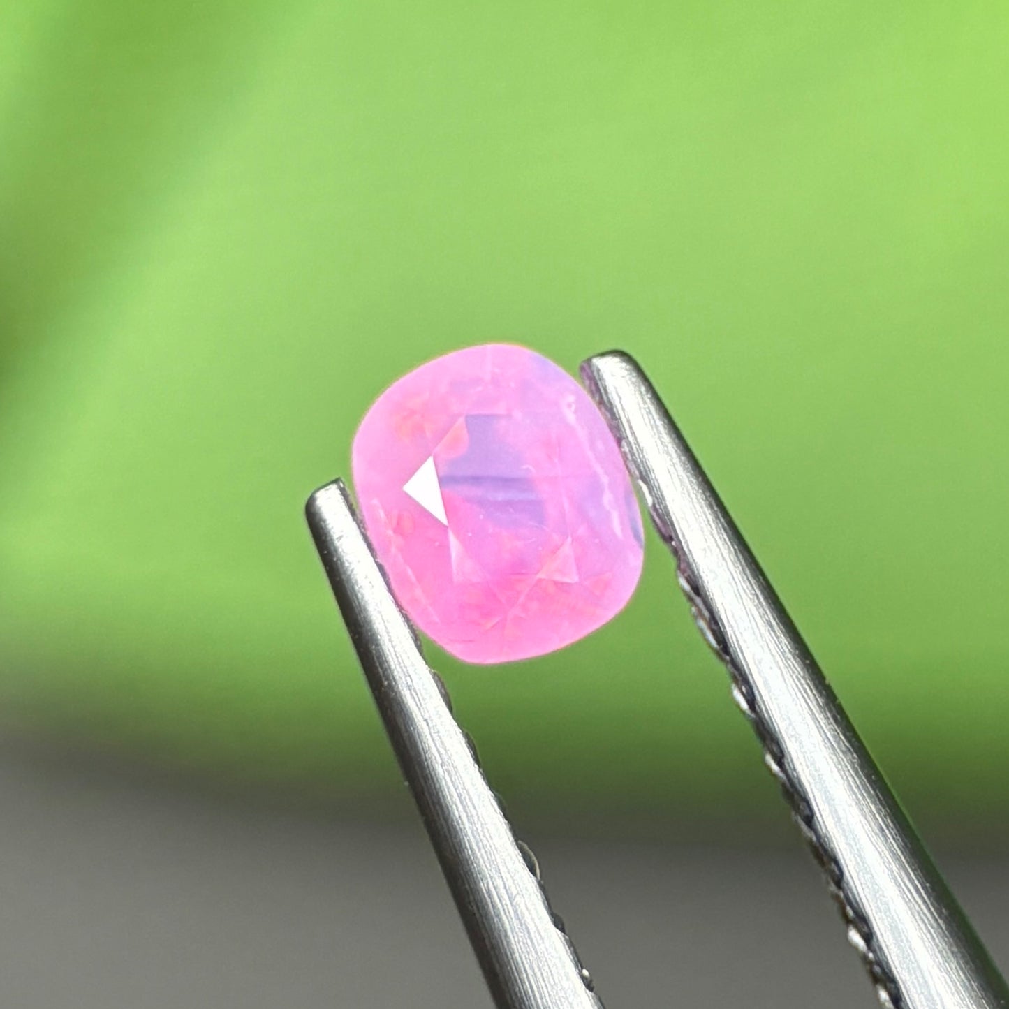 0,32ct Natural Pink Milky Sapphire Vietnam. Cushion Shape. No Treatment Milky Sapphire Luc Yen.