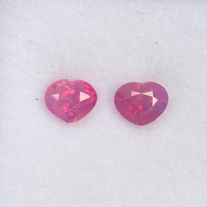 1.06ct/2Pcs Natural Pink Milky Sapphire Vietnam. Heart Shape.