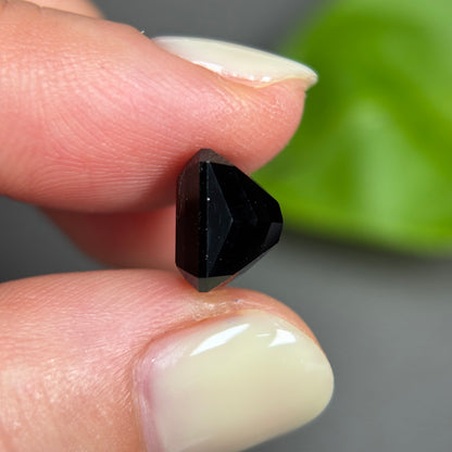 4,0ct Natural Dak Green Tourmaline Vietnam. Emerald Shape. No Treatment, No Heat Tourmaline Luc Yen.