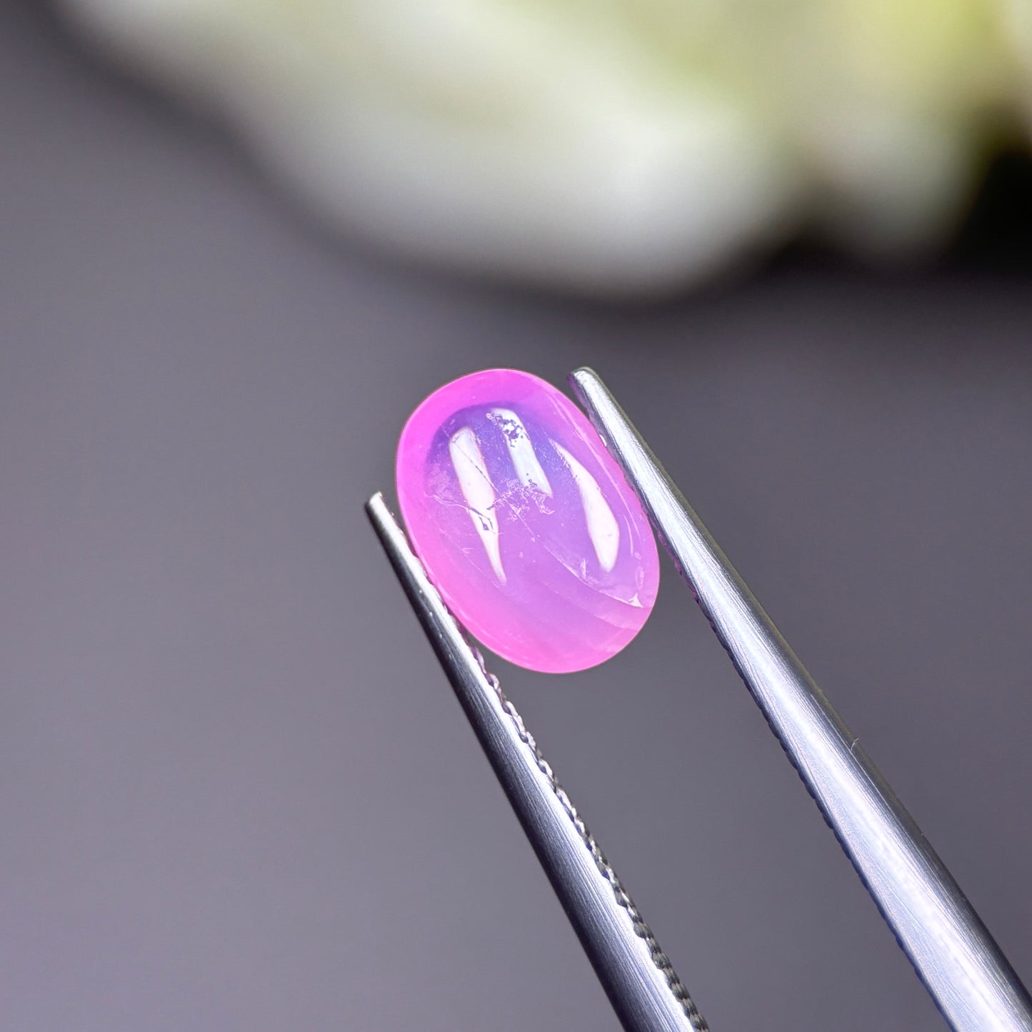 1.70ct Natural Pink Cacbochon Sapphire Viet Nam. No treatment.