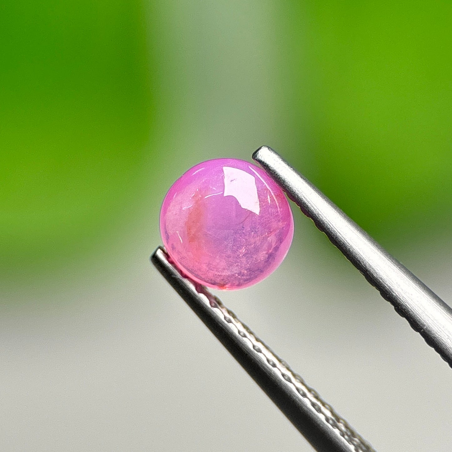 0.87ct Natural Pink Cacbochon Sapphire Viet Nam. No treatment.