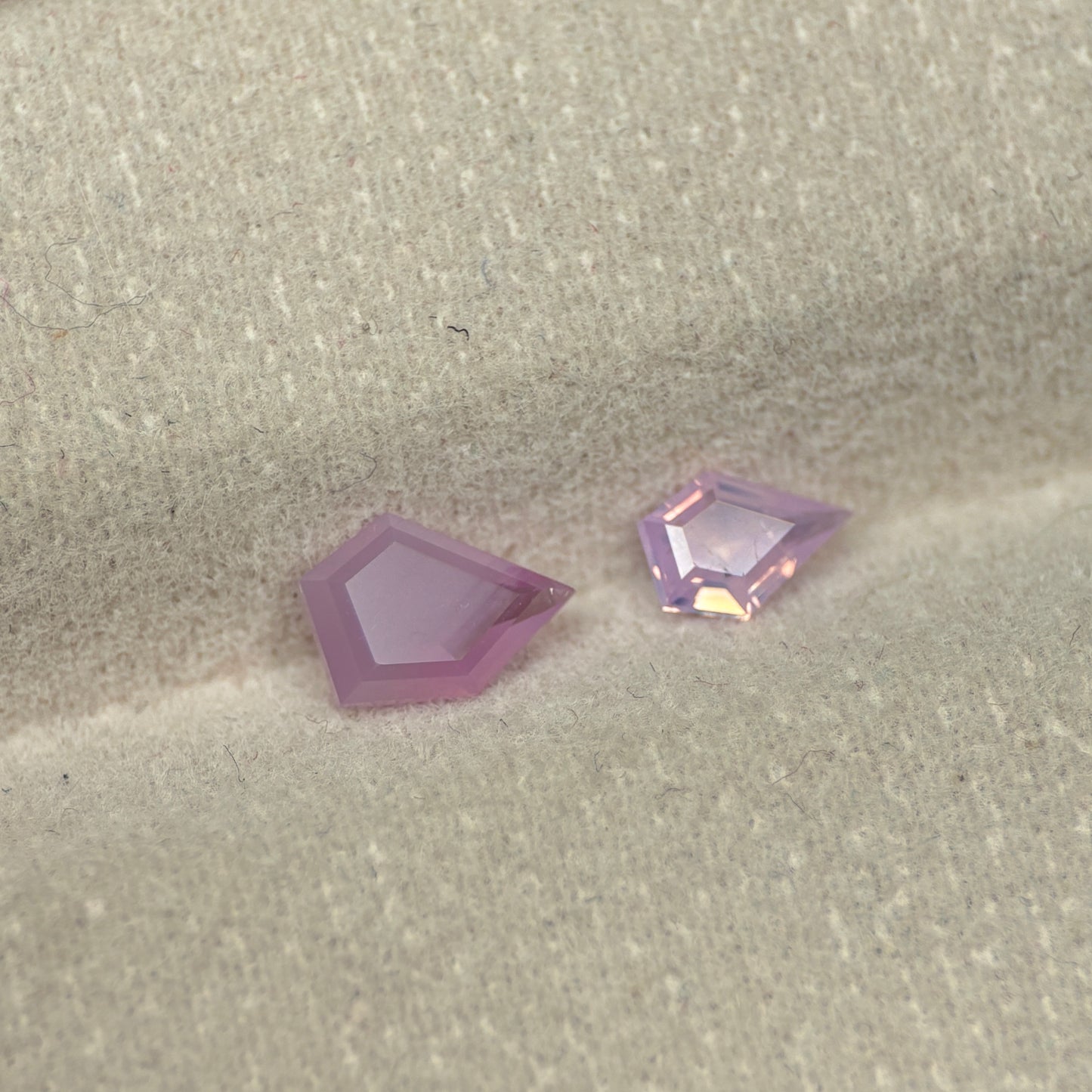 1,23ct/ 2Pcs Natural Pink Milky Sapphire Vietnam. Freeform. No Treatment Milky Sapphire Luc Yen.