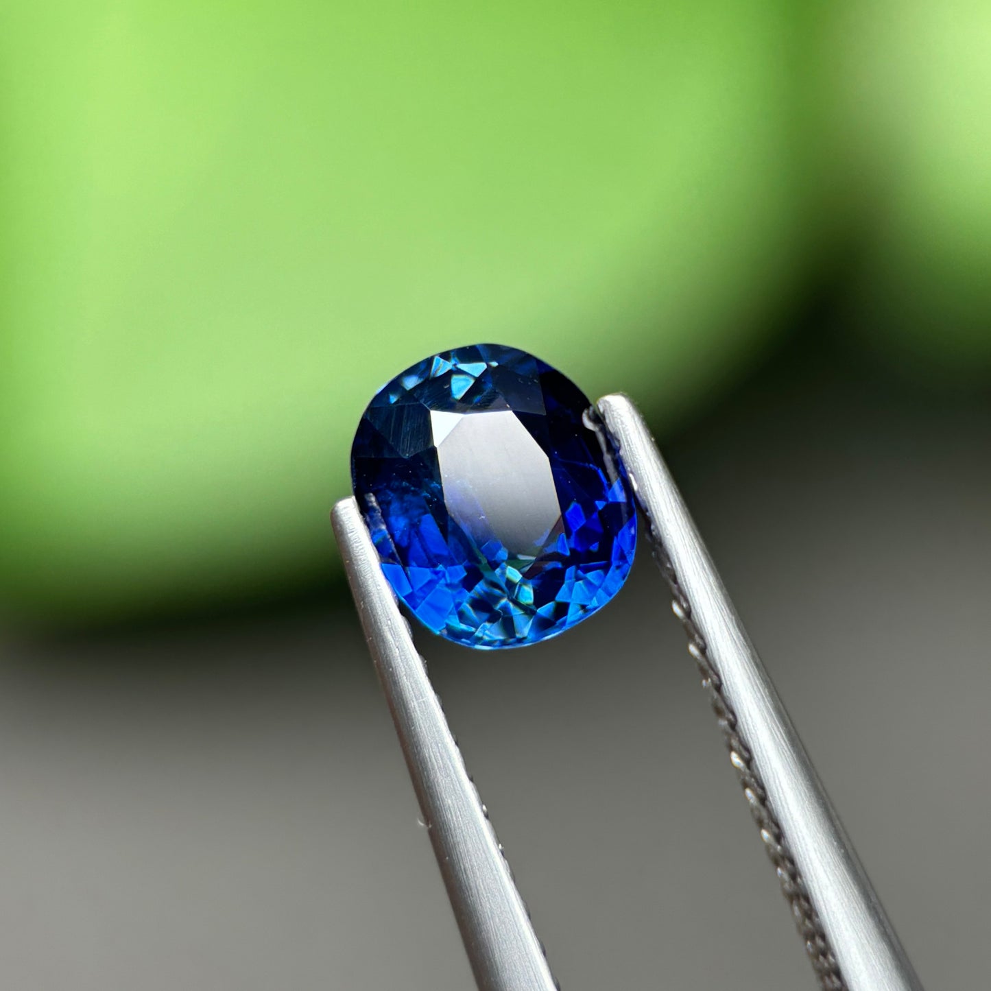 1,11ct Natural Blue Sapphire Vietnam. Cushion Shape. No Treatment Sapphire Luc Yen.