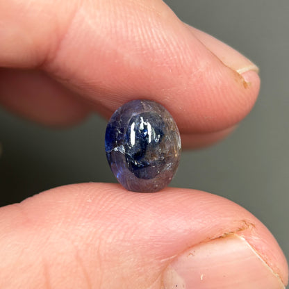 3,2ct Natural Blue Milky Cabochon Sapphire Viet Nam. No Treatment Sapphire Luc Yen.