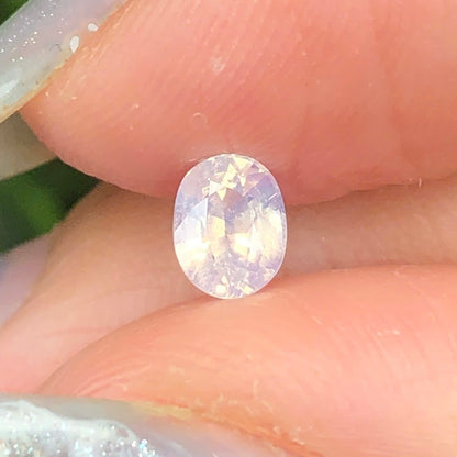 0,48ct Natural White Sapphire Vietnam. Cushion Shape. No Treatment Sapphire Luc Yen.
