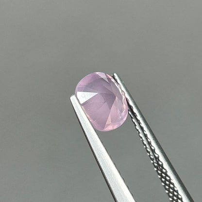 0,89ct Natural Pink Milky Sapphire Viet Nam. Cushion Shape. No Treatment Milky Sapphire Luc Yen.