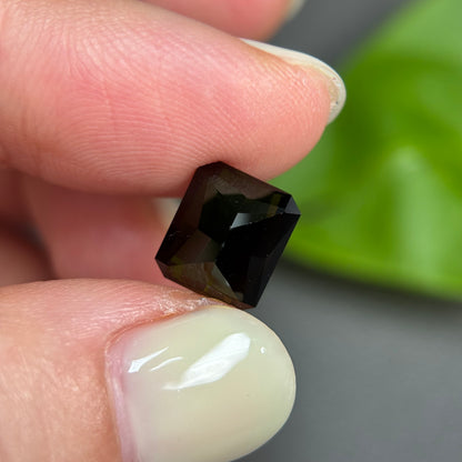 4,0ct Natural Dak Green Tourmaline Vietnam. Emerald Shape. No Treatment, No Heat Tourmaline Luc Yen.