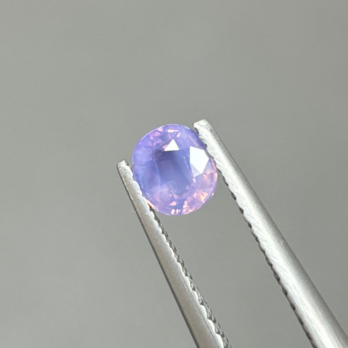 0,42ct Natural Bluish Purle Milky Sapphire Viet Nam. Cushion Shape. No Treatment Milky Sapphire Luc Yen.