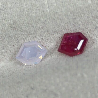 0,87ct/ 2Pcs Natural Ruby & Sapphire Viet Nam. Freeform. No Treatment Ruby, Sapphire Luc Yen.