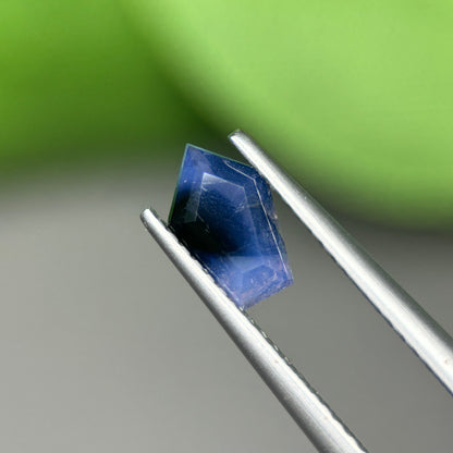 0,86 Natural Blue Milky Sapphire Vietnam. Freeform. No Treatment Milky Sapphire Luc Yen.