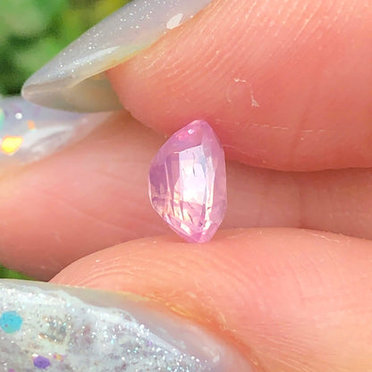 1,09ct Natural Pink Sapphire Vietnam. Cushion Shape. No Treatment Sapphire Luc Yen.