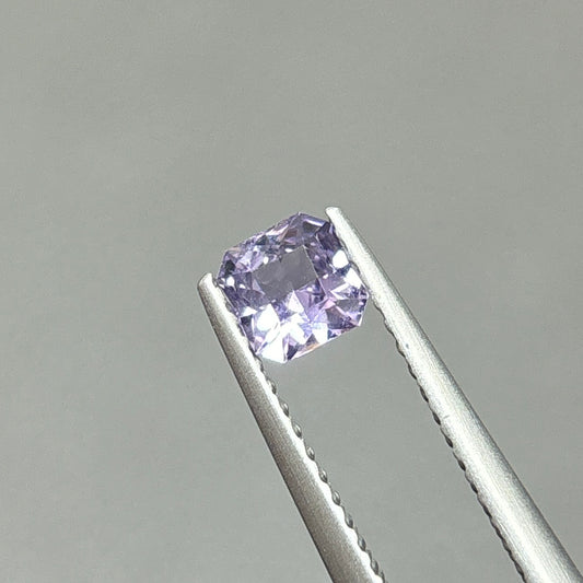 0,41ct Natural light Purple Spinel Viet Nam. Cushion Shape. No Treatment Spinel Luc Yen.