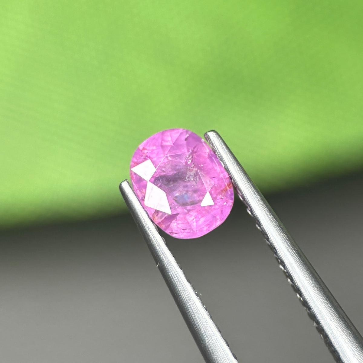 0,79ct Natural Pink Milky Sapphire Vietnam. Cushion Shape. No Treatment Milky Sapphire Luc Yen.