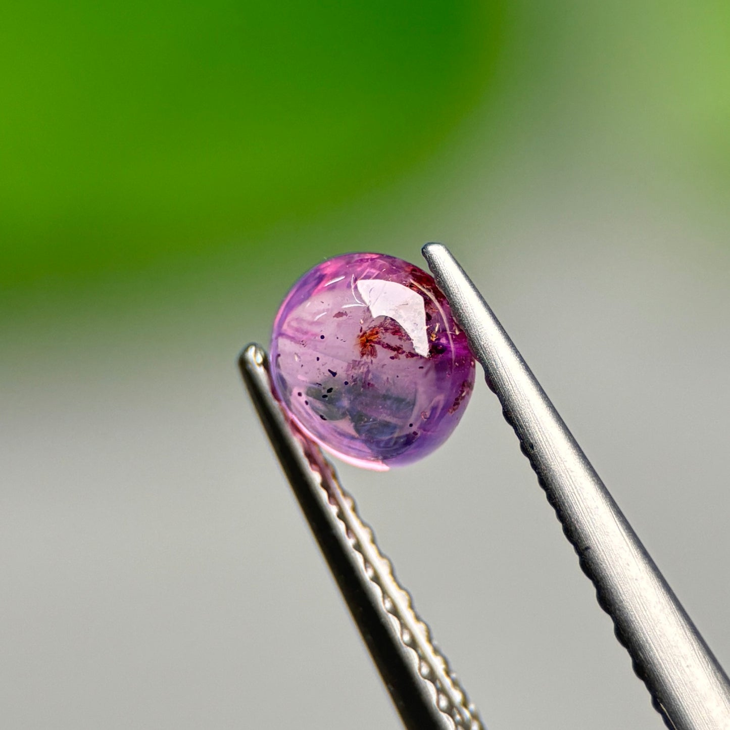 0.68ct Natural Pinkish Purple Cacbochon Sapphire Viet Nam. No treatment Sapphire Luc Yen.