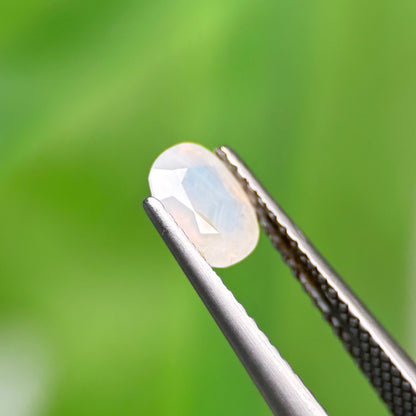 0,77ct Natural White Milky Sapphire Vietnam. Cushion Shape. No Treatment Milky Sapphire Luc Yen.