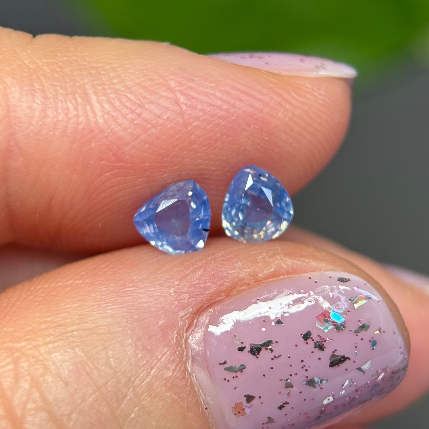 0.44 & 0.52 ct Natural Blue Silky Sapphire Vietnam.