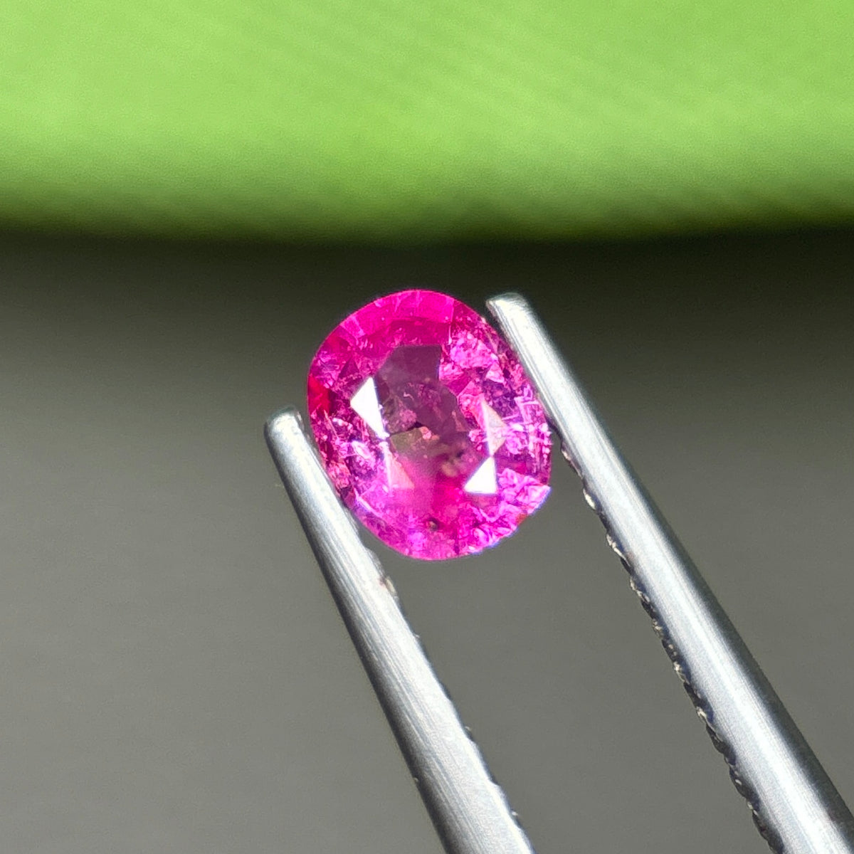 0,38ct Natural Pink Milky Sapphire Vietnam. Cushion Shape. No Treatment Milky Sapphire Luc Yen.