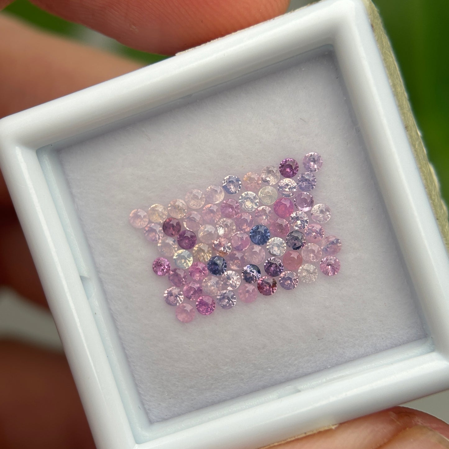 1,08ct/61Pcs Natural Sapphire Vietnam, Round Shape, C2 Quality, No Treament Sapphire Luc Yen.