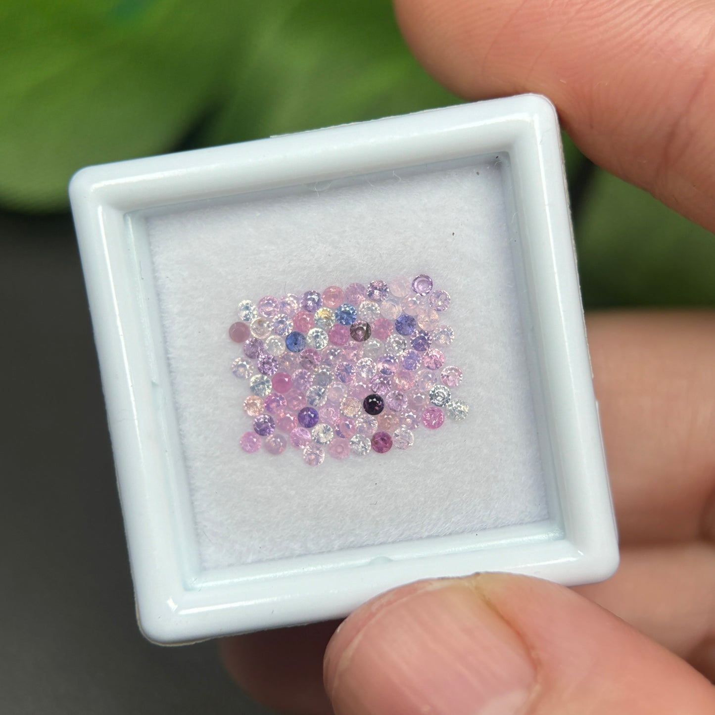 1,0ct/ 81Pcs Natural Sapphire Vietnam, Round Shape, C2 Quality, No Treatment Sapphire Luc Yen.