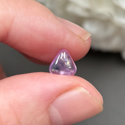 1,0ct Natural Light Pink Cacbochon Sapphire Viet Nam. No Treatment Sapphire Luc Yen.