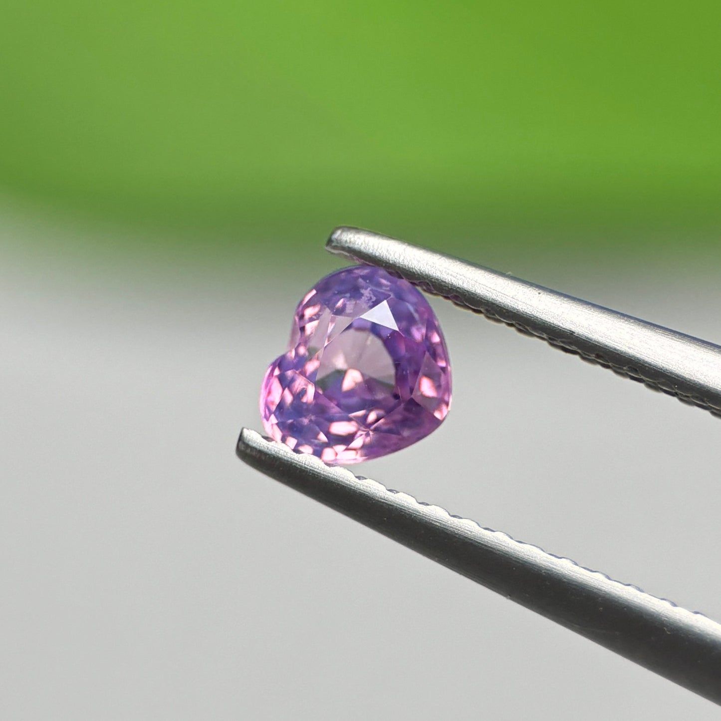 0.62ct Natural Pinkish Purple Sapphire Vietnam. Heart Shape. No treatment.