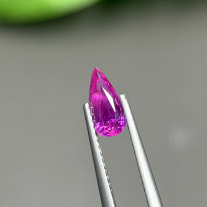 1,06ct Natural Purple Sapphire Vietnam. Pear Shape. No Treatment Sapphire Luc Yen.