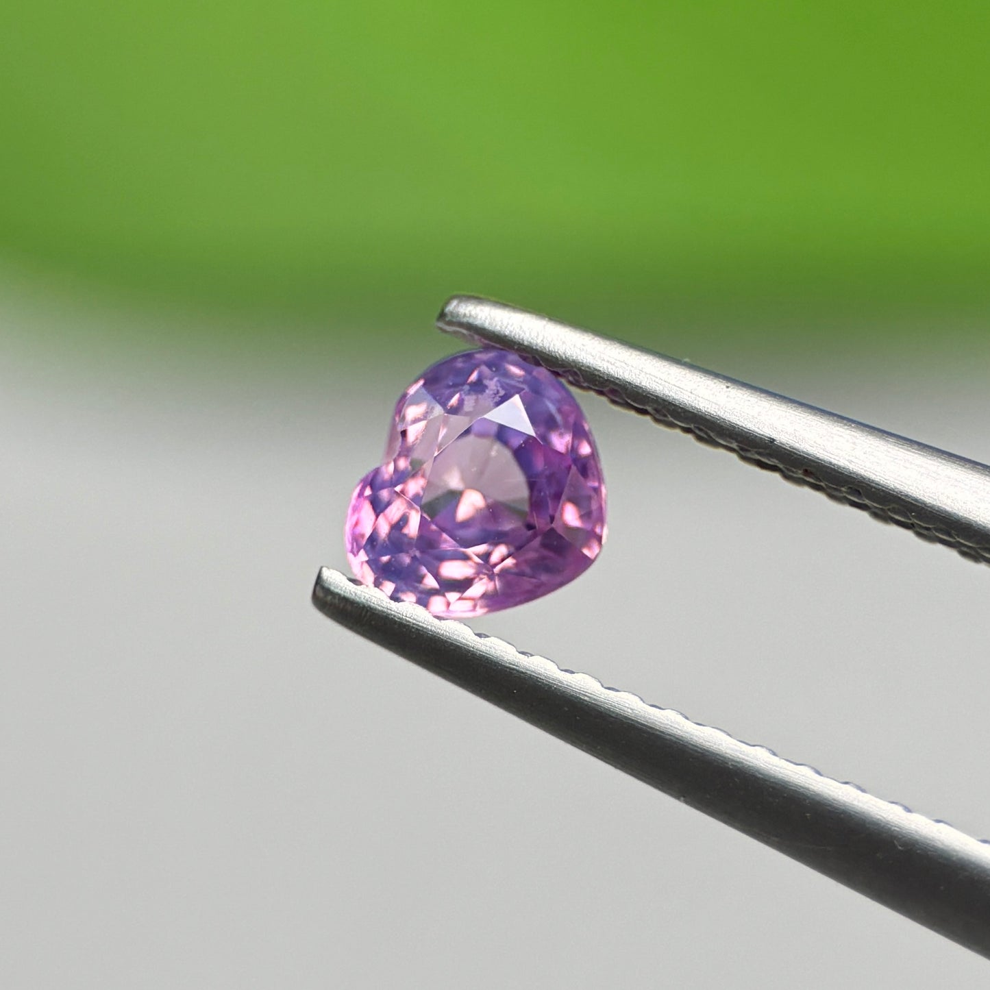 0.62ct Natural Pinkish Purple Sapphire Vietnam. Heart Shape. No treatment.