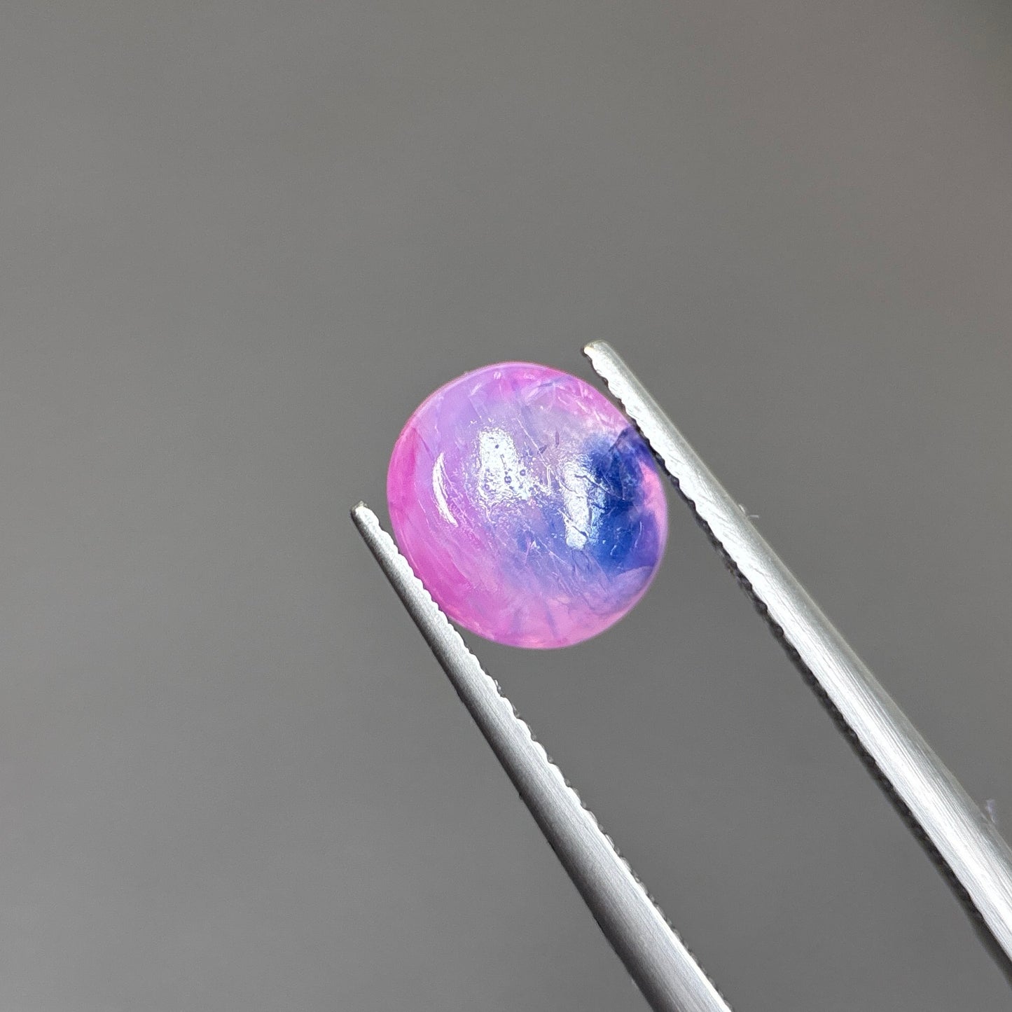 4,01ct Natural Pink Cacbochon Sapphire Viet Nam. No Treatment Sapphire Luc Yen.