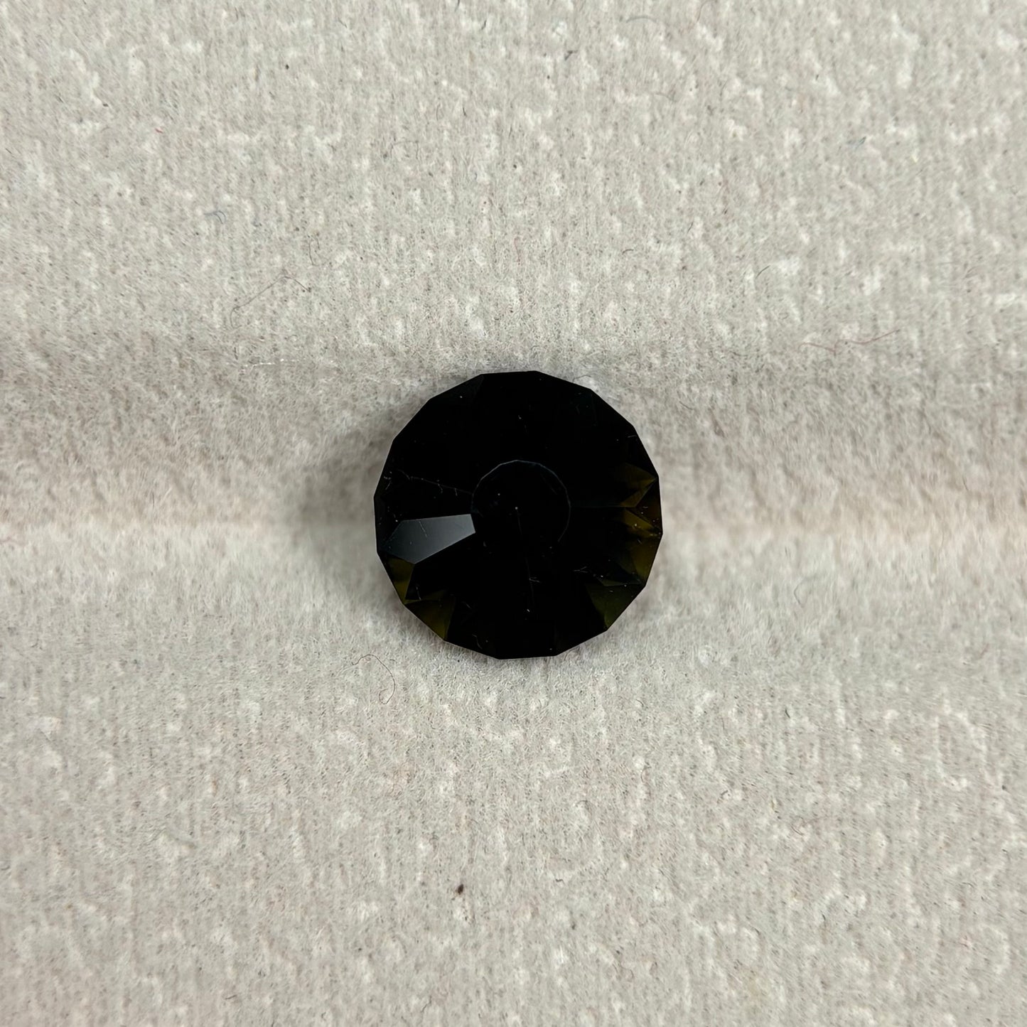 2,61ct Natural Dak Green Tourmaline Vietnam. Round Shape. No Treatment, No Heat Tourmaline Luc Yen.