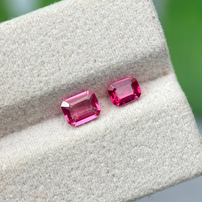 0.92 ct/ 2Pcs Natural Pink & Red Spinel Vietnam. Emerald Shape. No Treatment.