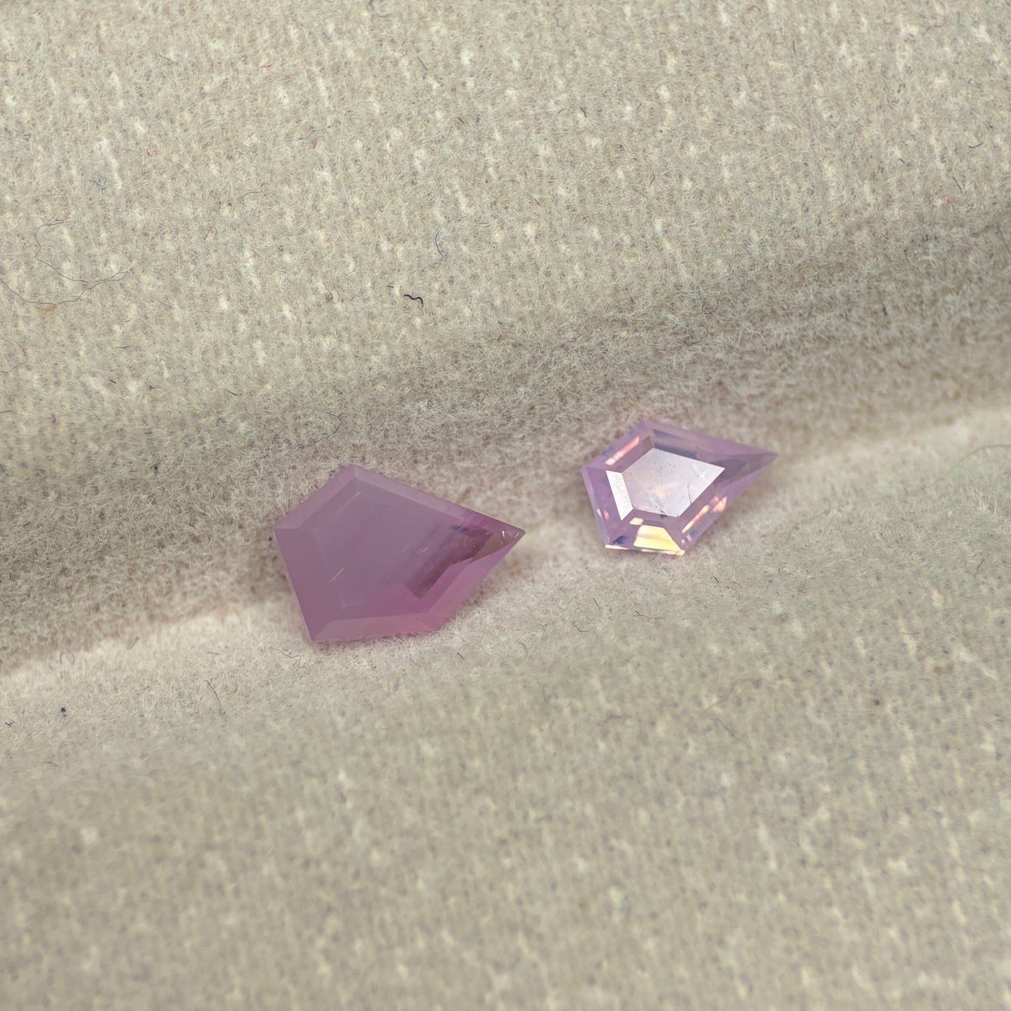 1,23ct/ 2Pcs Natural Pink Milky Sapphire Vietnam. Freeform. No Treatment Milky Sapphire Luc Yen.