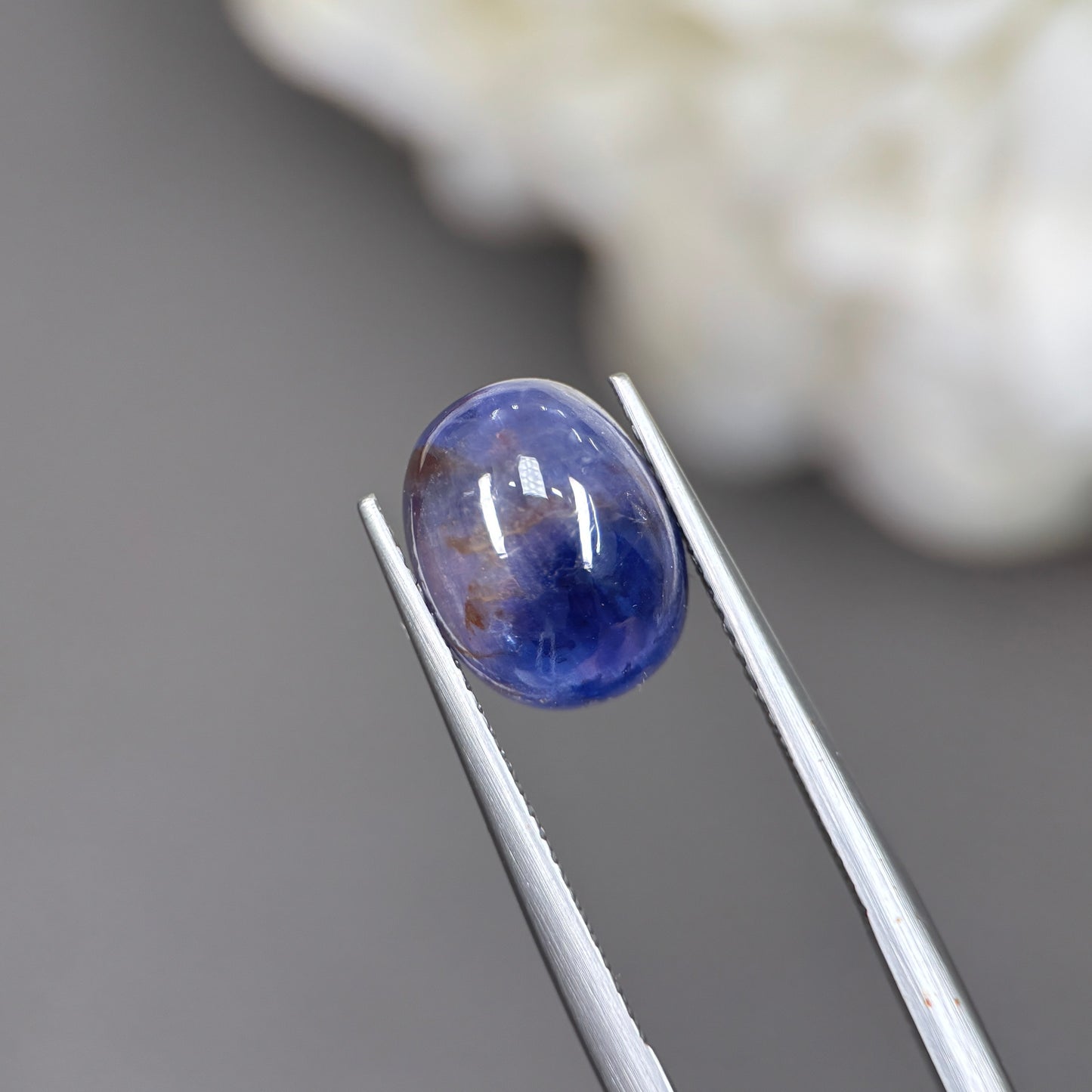5,7ct Natural Blue Cacbochon Sapphire Viet Nam. No Treatment Sapphire Luc Yen.