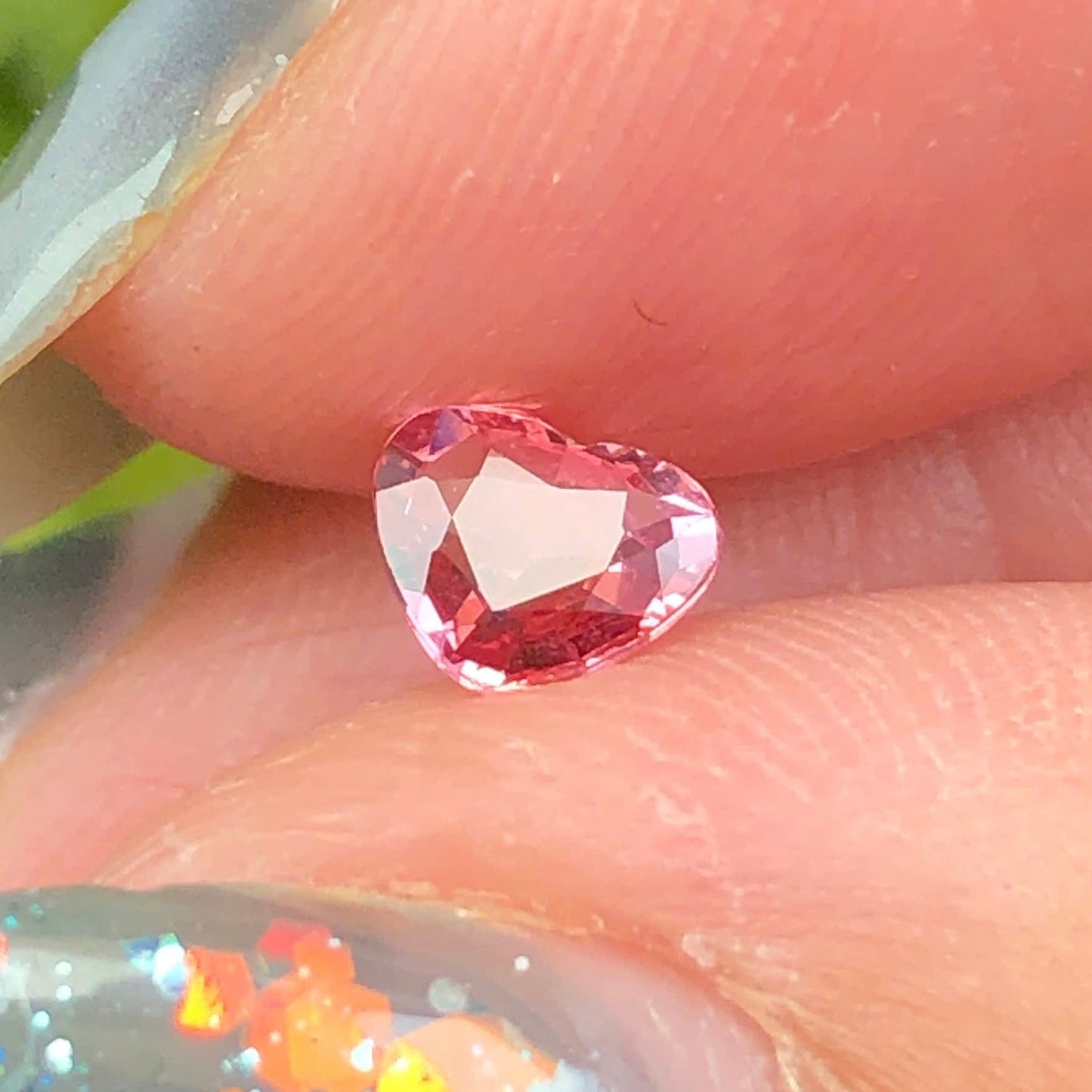 0,36ct Natural Oranghish Pink Spinel Vietnam. Heart Shape. No Treatment Spinel Luc Yen.