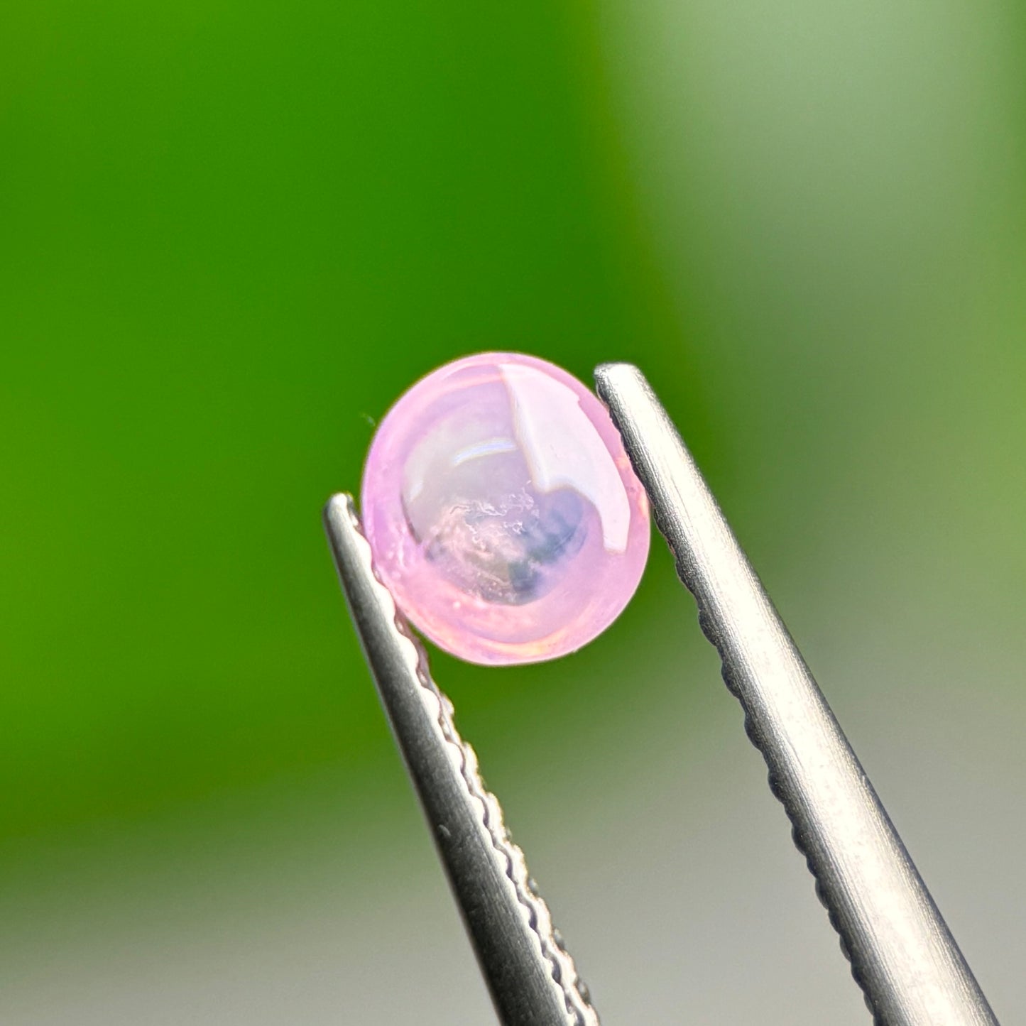 0.48ct Natural Pink Cacbochon Sapphire Viet Nam. No treatment Sapphire Luc Yen.