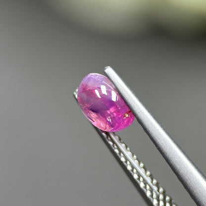 0.73ct Natural Purplish Pink Cacbochon Sapphire Viet Nam. No treatment.