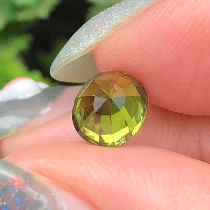 1,61ct Natural Green Tourmaline Vietnam. Cushion Shape. No Treatment, No Heat Tourmaline Luc Yen.