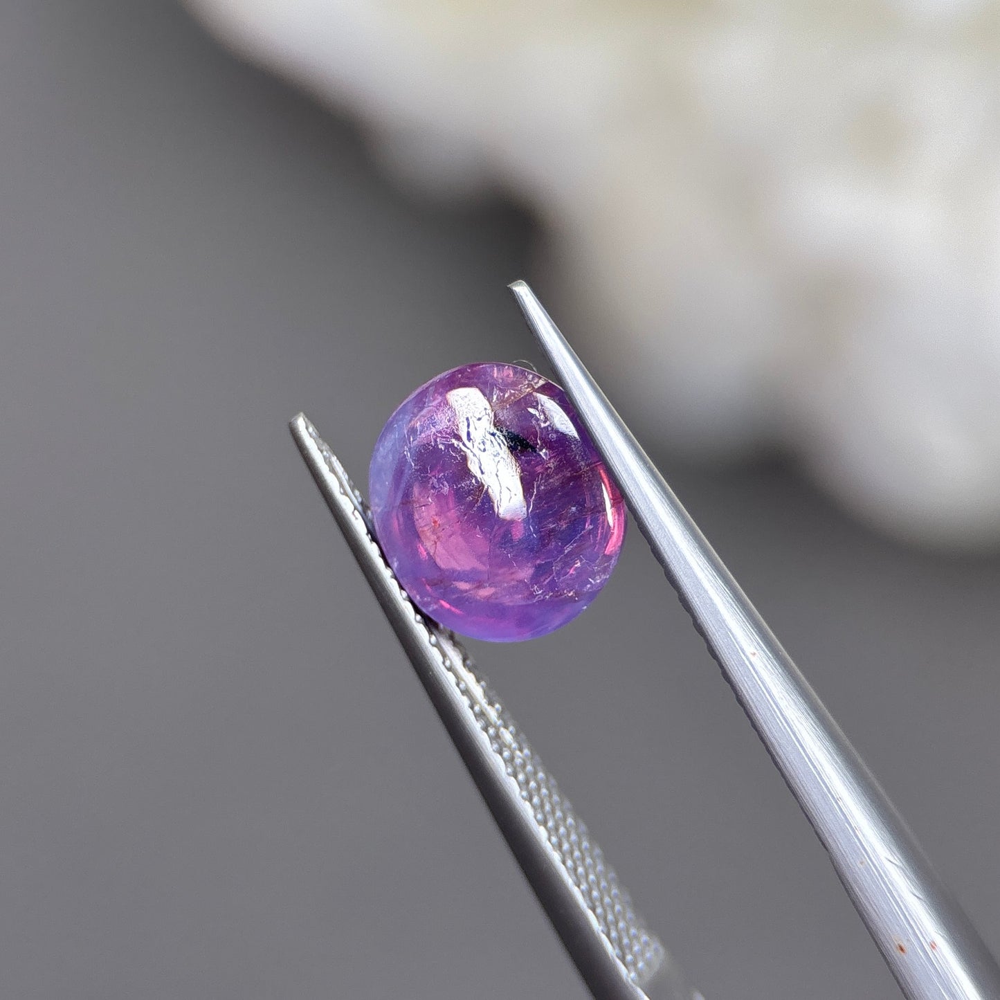 3,12ct Natural Purple Cacbochon Sapphire Viet Nam. No Treatment Sapphire Luc Yen.