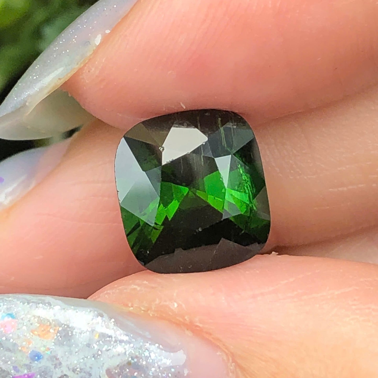 3,36ct Natural Green Tourmaline Vietnam. Cushion Shape. No Treatment, No Heat Tourmaline Luc Yen.